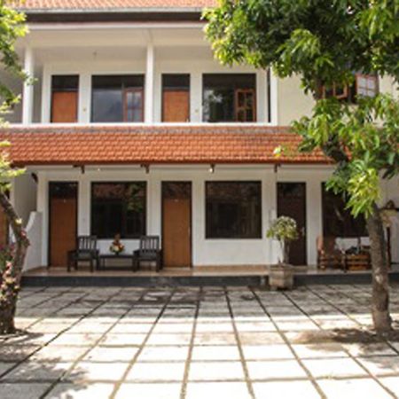 Karana Residence Kuta  Exterior photo