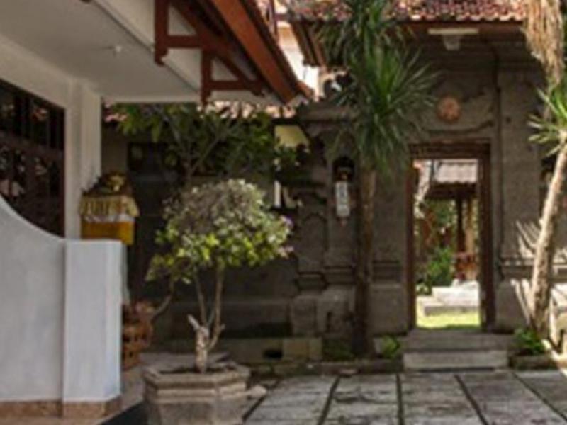 Karana Residence Kuta  Exterior photo