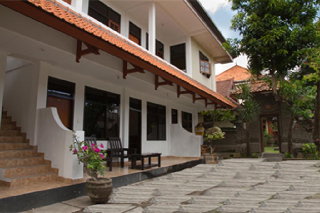 Karana Residence Kuta  Exterior photo