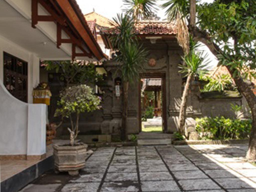 Karana Residence Kuta  Exterior photo